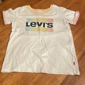 Levi’s white babydoll tee in girls L 12-13 YRS